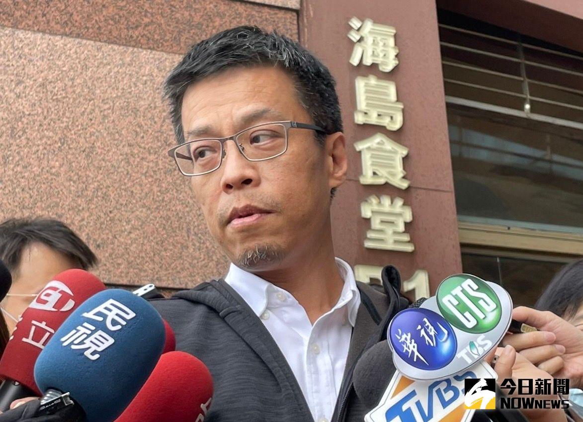 ▲美國25家軍火商代表團5月訪台。總統府副秘書長黃重諺今天說，與其說是推銷，更像是訪商，廠商希望爭取台灣供應關鍵零組件，甚至討論是否可合作生產，對國防布局是好事。（圖／記者黃宣尹攝，2023.03.17）