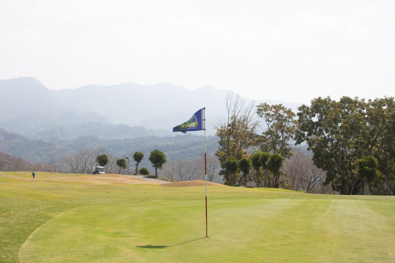 ▲台灣高爾夫球場的運動草皮，在種植跟維護上，有一套相對嚴謹的管理方法。（圖／記者黃禹馨攝）