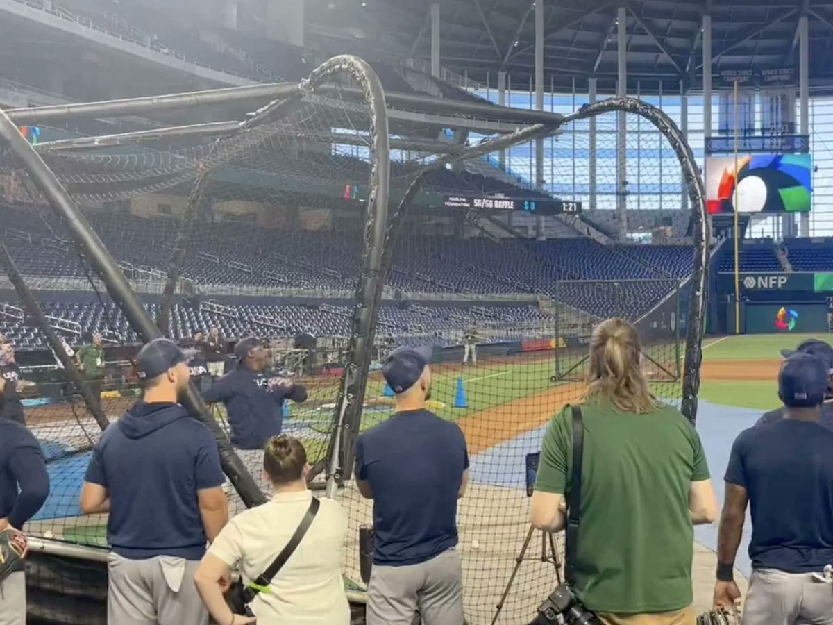 ▲美國隊打擊教練Ken Griffey Jr.打擊練習開轟（圖／截自推特）