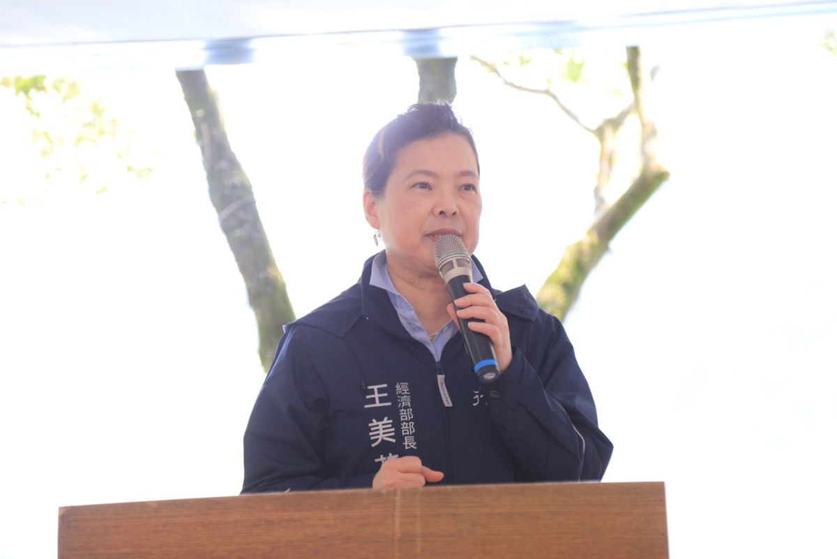 ▲針對經濟部編列疫後特別預算，協助中小企業升級轉型，以及出口「連七黑」議題，經濟部長王美花今（25）日受訪表示，目前國內產業發展還不錯，政府的疫後條例也可以加以挹注，台灣與其他國家相比，經濟景氣仍相對穩健。（圖／NOWnews資料照）