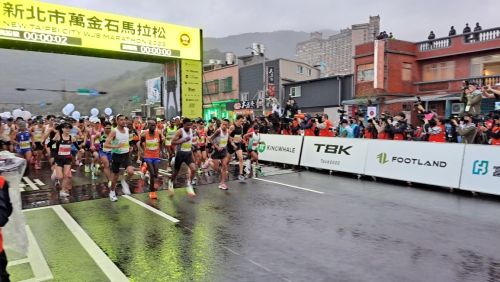 萬金石馬拉松12小時前準備！晚餐10點前吃、鳴槍前2分鐘吃能量膠