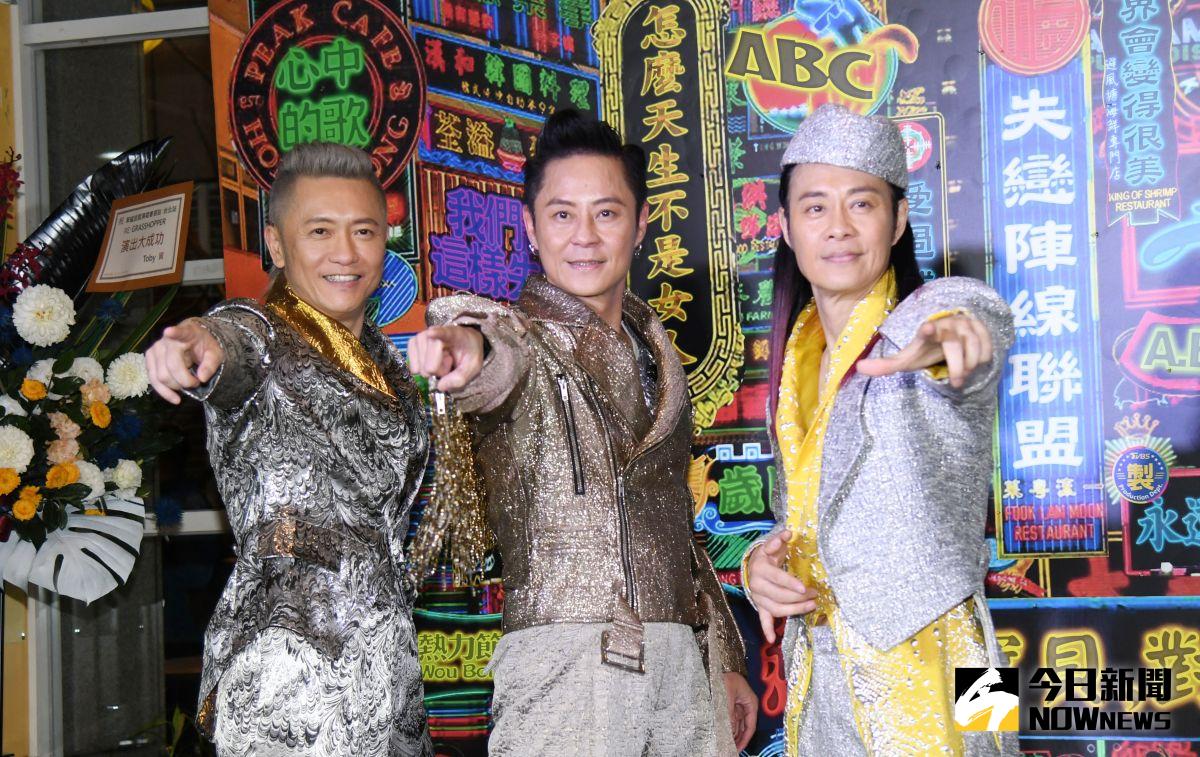 ▲有歌迷在演唱會上昏倒，草蜢表達關心。（圖／記者林調遜攝, 2023.03.18）