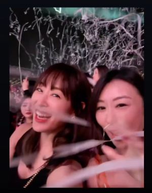 ▲不少坐在同區域的網友,都在留言批評賈永婕的行為。(圖/翻攝賈永婕IG) ▲不少坐在同區域的網友,都在留言批評賈永婕的行為。(圖/翻攝賈永婕IG)