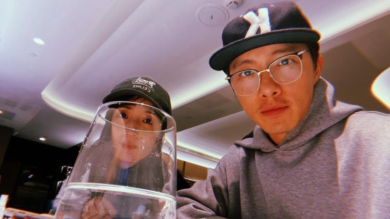 ▲柯佳嬿(左)、坤達(右)結婚近6年,現在偶爾放閃。(圖/坤達IG)