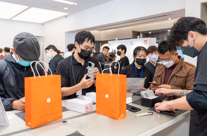 ▲小米Xiaomi 13系列正式開賣，根據官方統計，平均單日預購量對比上一代大幅增加近6成。(圖／官方提供)