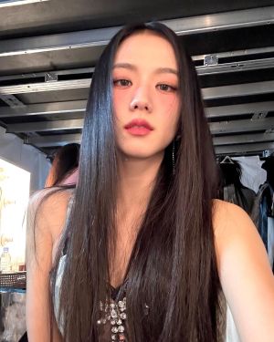 ▲BLINK盛讚Jisoo本人美到不可方物。（圖／翻攝自Jisoo IG）