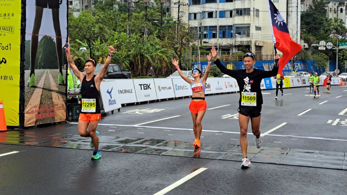 ▲隨著全民運動風氣興起，專家數據揭示男女雙人跑步不僅能提升運動默契，還有效增強訓練效果。（圖／新北市萬金石馬拉松臉書粉絲專頁）