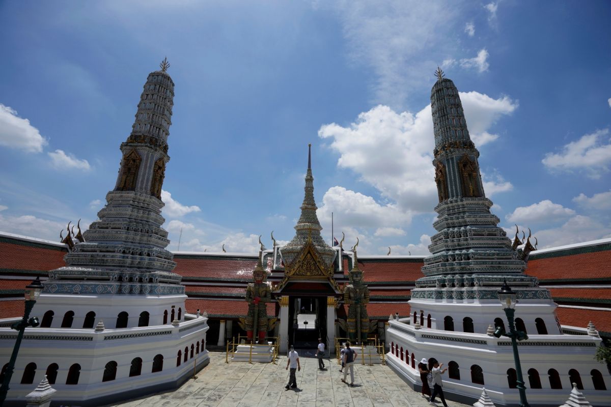 ▲泰國王室公報昨天刊登公文，宣布解散國會眾議院，為5月的國會大選鋪路。泰國選舉委員會今天宣布國會大選將在5月14日登場。（圖／美聯社／達志影像）