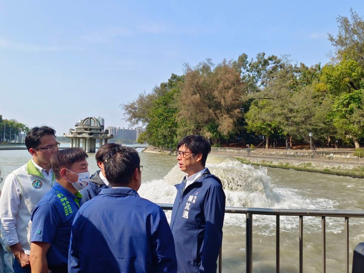 ▲陳其邁今天宣布高市鳳山及臨海水資源中心每日再擴增1.3萬噸再生水供產業使用，減少自來水用量，轉供作全市民生供水調配。（圖／高市府提供）