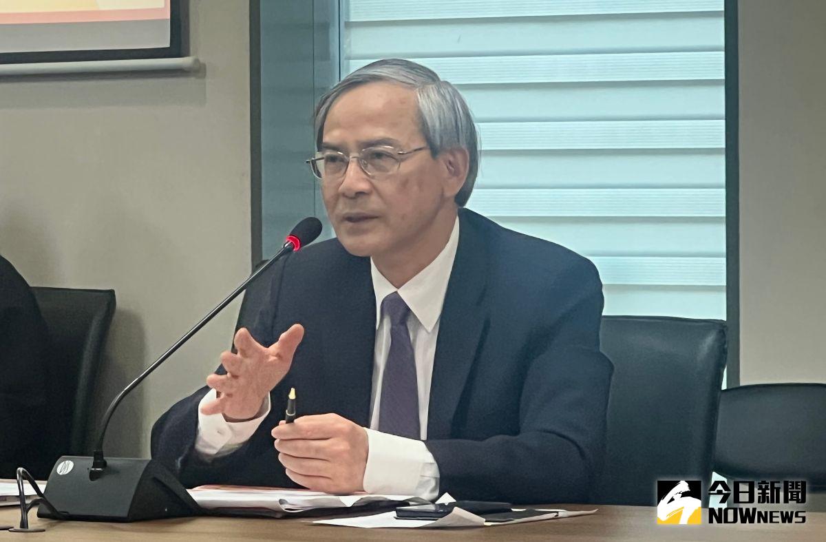 ▲針對蔡政府預算編列被質疑「作假帳」？財政部次長阮清華今（7）日出面說明，「不可能作假帳，這說法對太沈重，我們作假帳還得了，我們可能都要下台了」。（圖／資料照，記者顏真真攝）