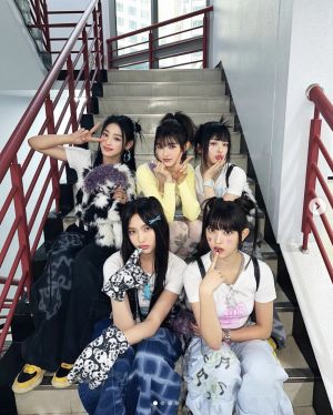 ▲剛出道就有怪物新人之稱的「NewJeans」,每每推出新歌便稱霸音源網站。(圖/翻攝自IG@NewJeans) ▲剛出道就有怪物新人之稱的「NewJeans」,每每推出新歌便稱霸音源網站。(圖/翻攝自IG@NewJeans)