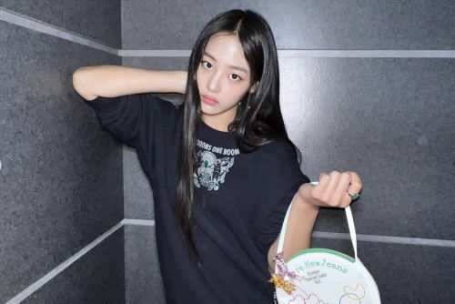 ▲NewJeans minji(圖/翻攝自IG@NewJeans) ▲NewJeans minji(圖/翻攝自IG@NewJeans)