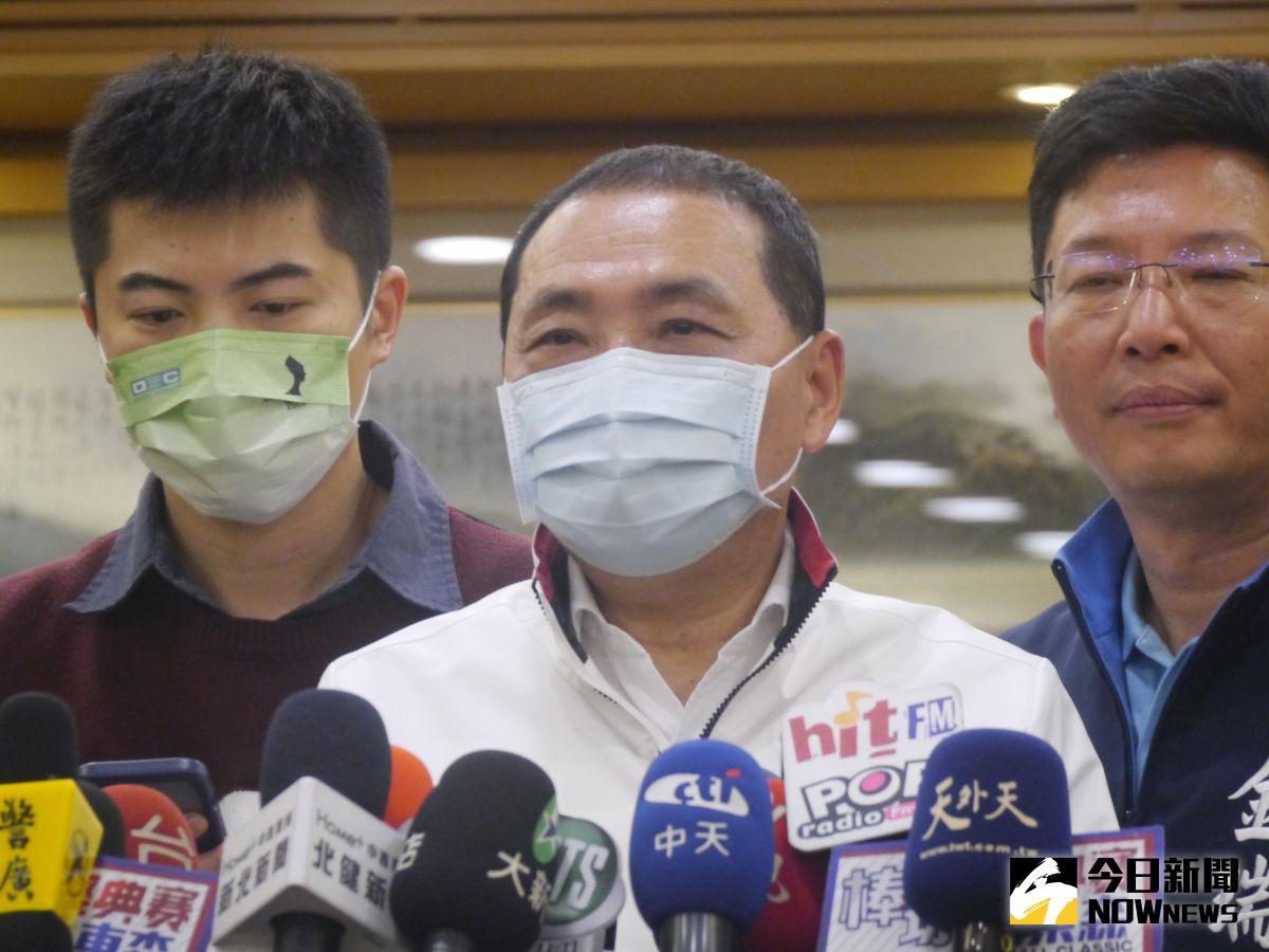 ▲針對最新總統民調落後賴清德，侯友宜受訪說：民調如浮雲，面對所有大小事會全力以赴。（圖 ／記者吳嘉億攝，2023.03.21）