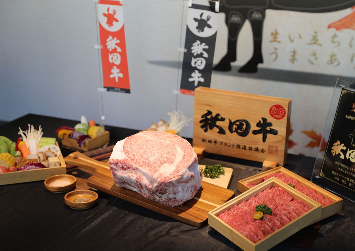 ▲普發6000元現金即將於明天開放登記，築間搶先祭出總價值超過7000元的加菜金回饋活動，包括燒肉Smile、有之和牛鍋物放題、本格和牛燒肉放題及絵馬別邸5大品牌，可享肉盤免費升級大份、燒肉牛舌吃到飽、免費升級火烤等。（圖／築間餐飲集團提供）