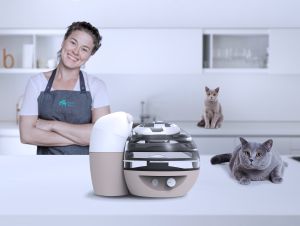▲樹德科大的「寵物食品調理裝置」外型是可愛的貓爪。（圖／中華創新發明學會提供）