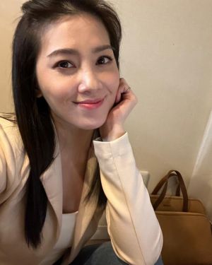▲許藍方分享自拍照,被酸民攻擊。(圖/翻攝自許藍方博士 Dr. Gracie臉書) ▲許藍方分享自拍照,被酸民攻擊。(圖/翻攝自許藍方博士 Dr. Gracie臉書)