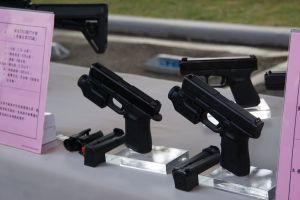 ▲國安局特勤人員使用的克拉克19（Glock 19）手槍。（圖／記者呂炯昌攝）