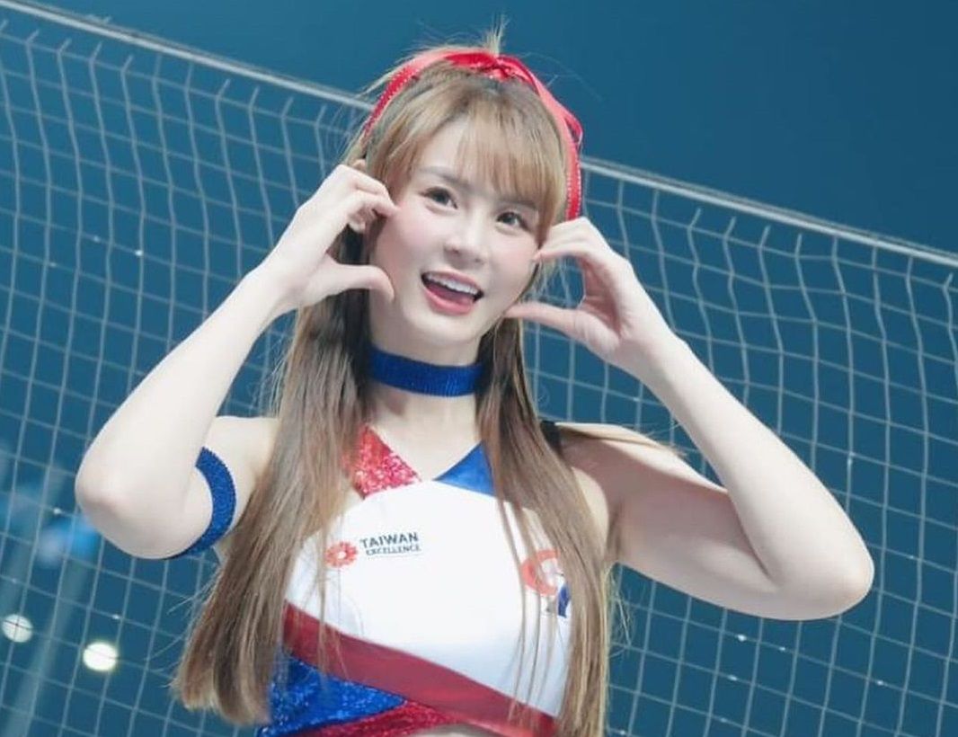 ▲短今恭喜大谷翔平奪MVP，被虧移情別戀。（圖／翻攝自短今IG）