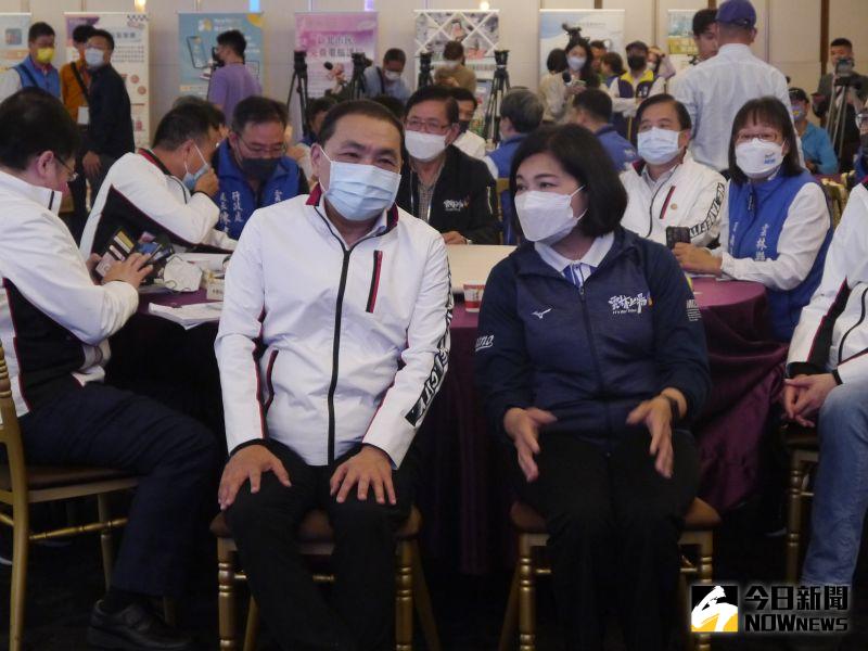 ▲侯友宜、張麗善同框合體,出席兩縣市智慧城市推動成果交流。(圖 /記者吳嘉億攝,2023.03.22)