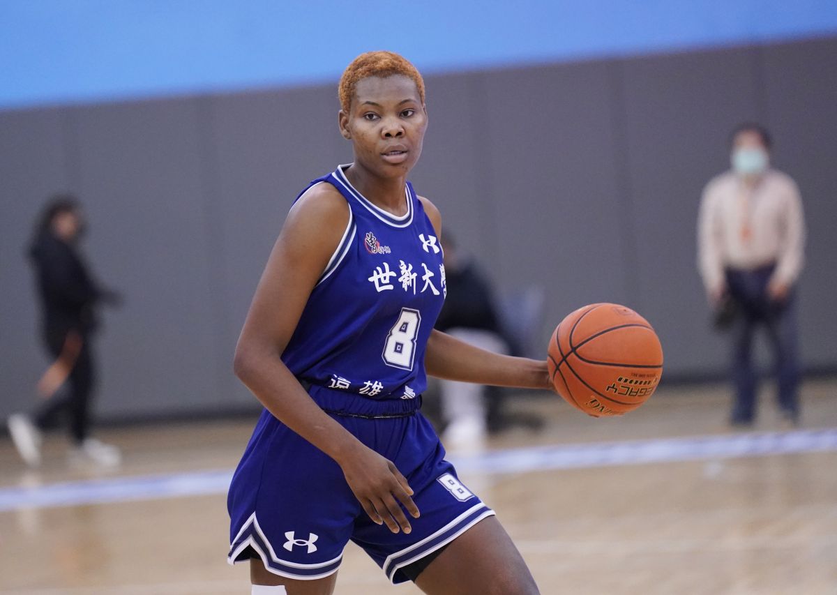 ▲世新大學吉芙發威肆虐禁區，單場攻下21分，是今日世新女籃贏球重要功臣。（圖／大專體總提供）