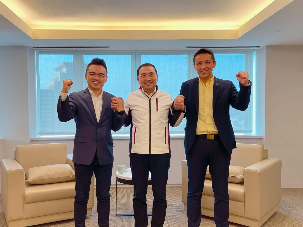 ▲綠營揭露侯友宜上班時間公然在新北市政府喬黨務，侯市府的辯解之詞也再被抓包是說謊。（圖／翻攝自洪孟楷臉書）