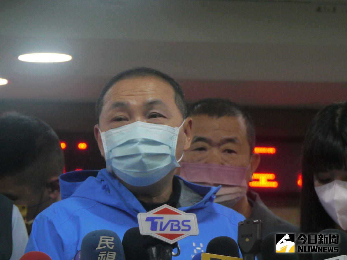 ▲針對新北綠營議員砲轟上班時間在市府協調立委初選喬黨務，侯友宜出席里長座談會說當天談的都是大家關心的事。（圖 ／記者吳嘉億攝，2023.03.25）