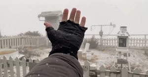 3月天氣詭譎多變！降雨少到恐創紀錄　玉山睽違4年再下雪
