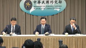 外交部長吳釗燮發布聲明,正式與宏都拉斯斷交,全面中止雙邊合作計畫(圖/翻攝外交部直播記者會) ▲外交部長吳釗燮發布聲明,正式與宏都拉斯斷交,全面中止雙邊合作計畫(圖/翻攝外交部直播記者會)