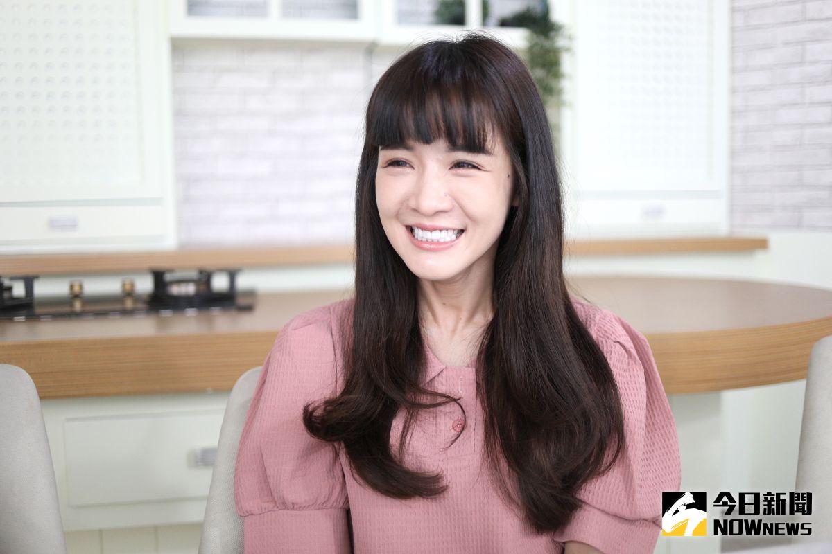 ▲阿沁老婆花花曾患憂鬱症，曝老公當年「戲劇化」求婚過程。（圖／記者陳明中攝）