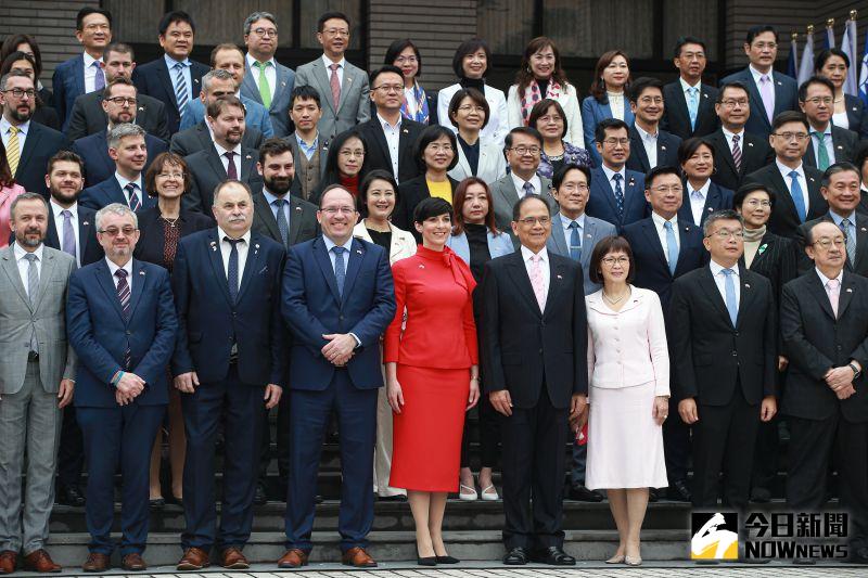 ▲捷克眾議院議長艾達莫娃率團拜訪立法院。(圖/記者葉政勳攝 , 2023.03.28)