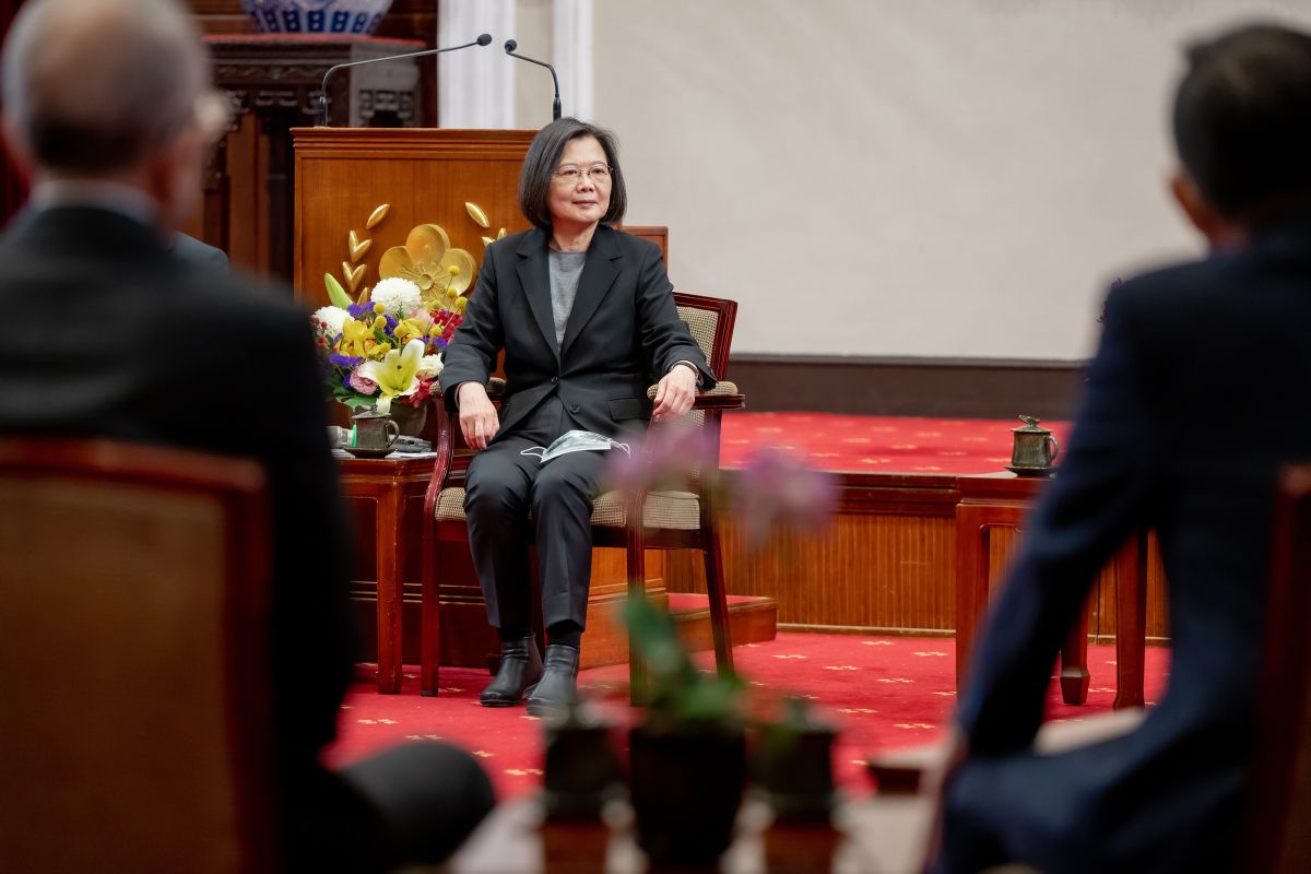 ▲蔡英文接見「日本京都大阪神戶四國廣島華僑總會返台參訪團」。（圖／總統府提供）