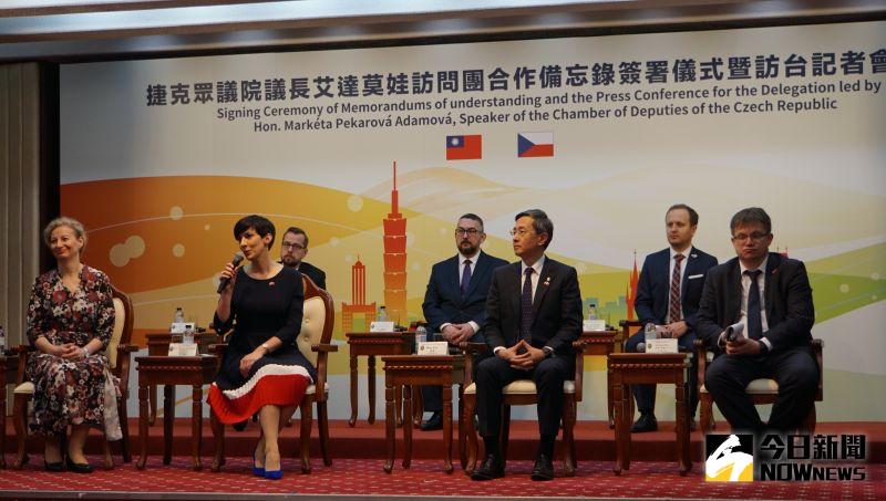 ▲捷克眾議院議長艾達莫娃舉行訪台記者會。(圖/記者呂炯昌攝,2023.03.29)