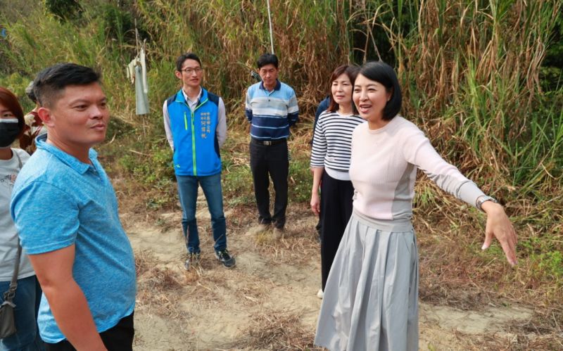 ▲許淑華上任後馬不停蹄,地方建設會勘幾乎不假他人。(圖/南投縣政府提供,2023.04.02)