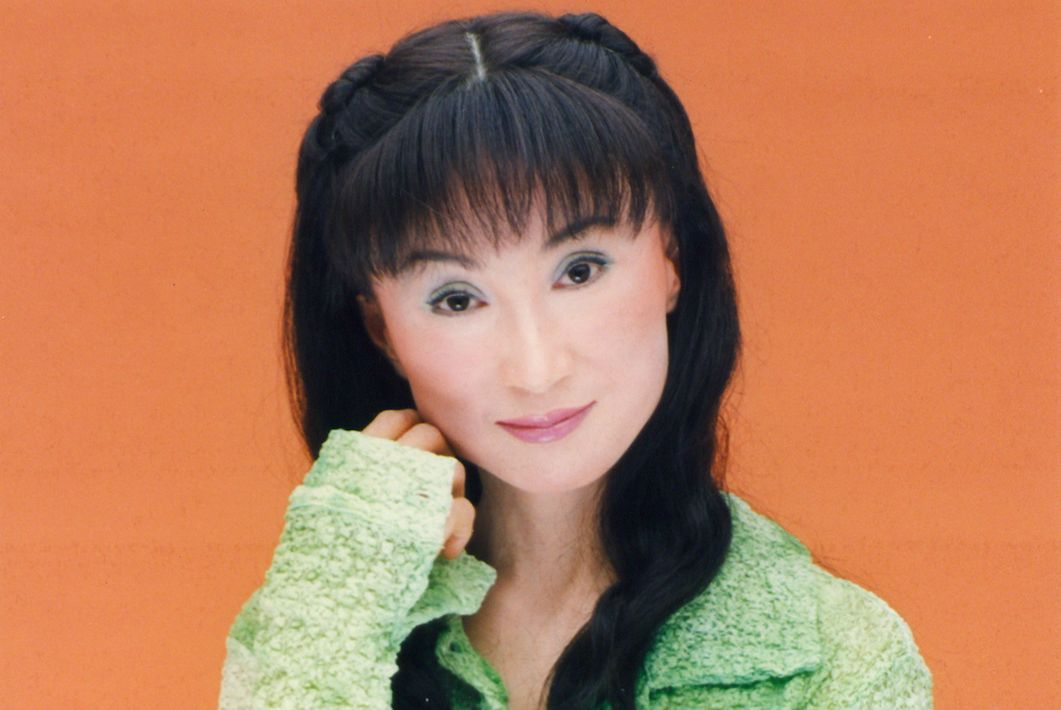 ▲「布袋戲天后」西卿唱紅《苦海女神龍》，已經70歲的她近況曝光。（圖／高雄流行音樂中心提供）