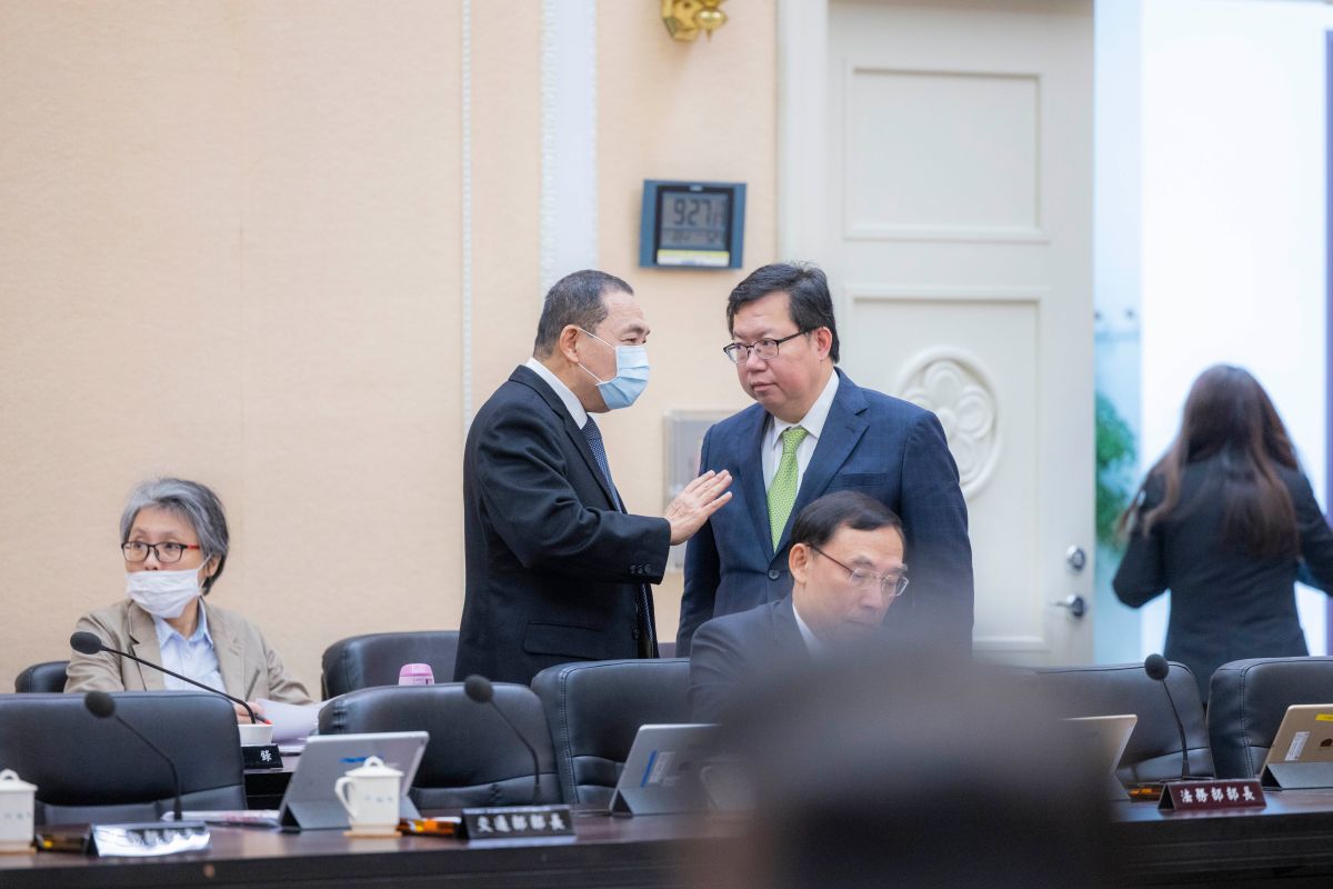 ▲侯友宜出席行政院會，呼籲中央要聽進基層聲音，盡快拿出效率，就問題的根本來解決。（圖 ／翻攝侯友宜臉書）