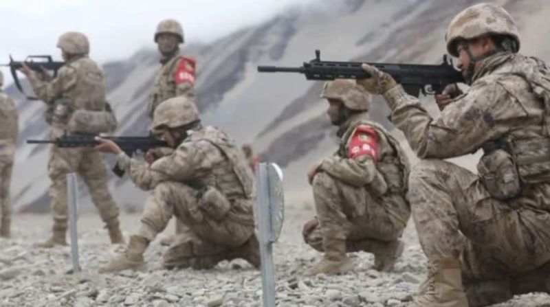 ▲解放軍使用191式步槍射擊。(圖/解放軍報)