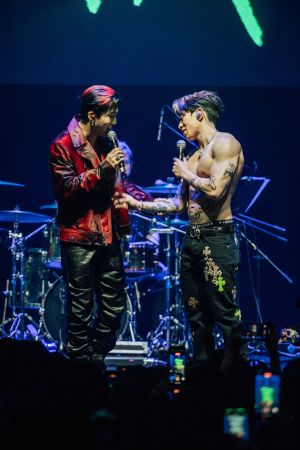 Tyson Yoshi昨(30)日於Zepp New Taipei舉辦個人首次的大型演唱會「MY NEW WORLD ORDER」。(圖/KKLIVE提供) ▲Tyson Yoshi昨(30)日於Zepp New Taipei舉辦個人首次的大型演唱會「MY NEW WORLD ORDER」。(圖/KKLIVE提供)