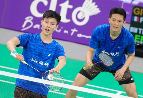 台灣雙胞胎瑞士賽稱王！李芳任、李芳至2:1勝丹麥　勇奪本季首冠