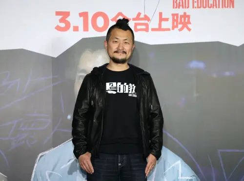 逾200名作家連署挺罷免　名醫酸急著表態：難怪只能靠補助賣文章
