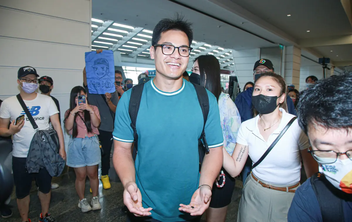 台灣好手張育成傳出美日球團都有興趣，中職會長蔡其昌提出關鍵對話。（圖／NOWnews資料照）