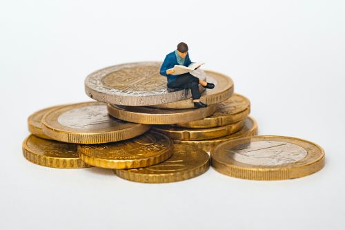 美債殖利率直逼5%！專家建議鎖定高品質債、具現金流護城河科技股