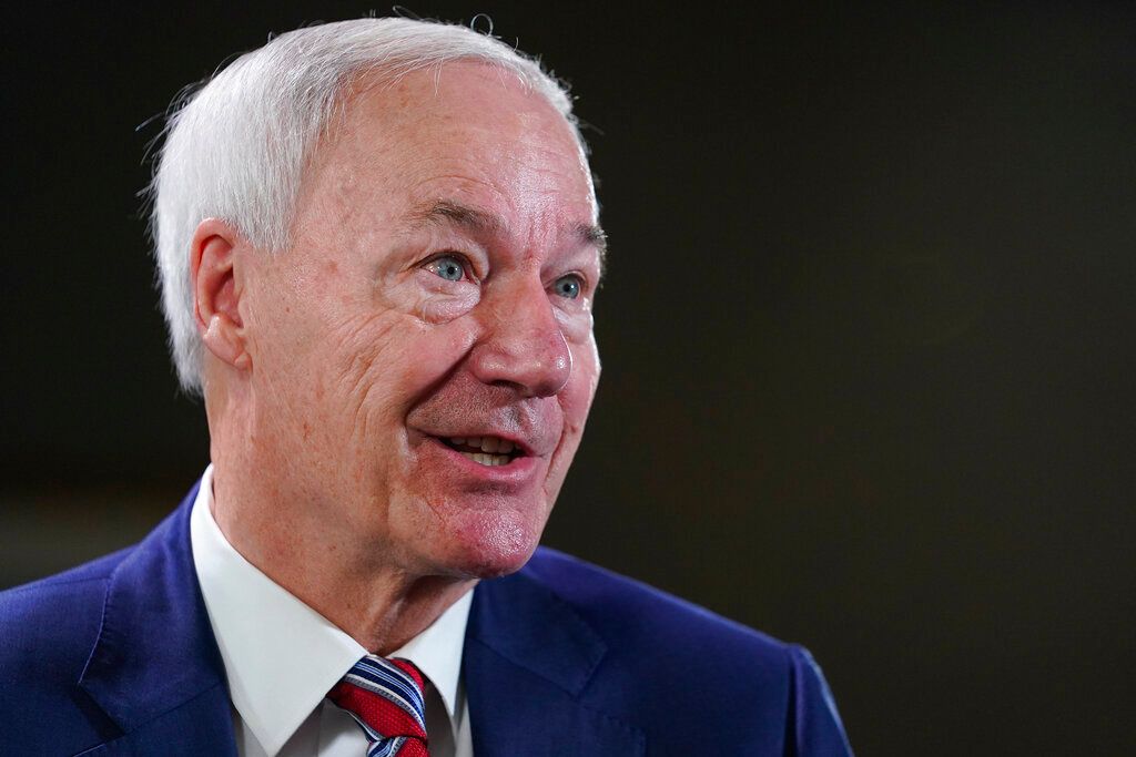 ▲前阿肯色州長哈欽森（Asa Hutchinson）宣布參加共和黨黨內總統初選。（圖／美聯社／達志影像）