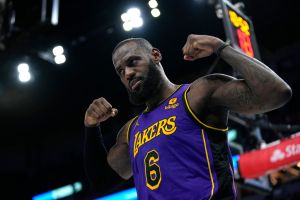 ▲LeBron James將在附加賽首輪率領湖人打灰狼。（圖／美聯社／達志影像）