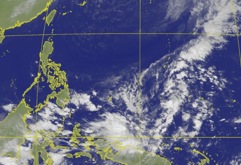 ▲菲律賓東方海面有熱帶擾動發展的情形，甚至可能再4/10之後發展為今年第一號颱風「珊瑚」。（圖／中央氣象局提供）