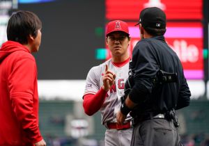 MLB／大谷翔平又創史上第一！投打都被抓違規露出苦笑
