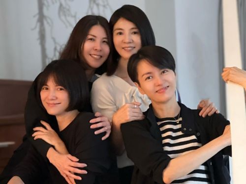▲李心潔（左起）和許茹芸、楊采妮、梁詠琪都是好姐妹。（圖／翻攝李心潔Instagram）