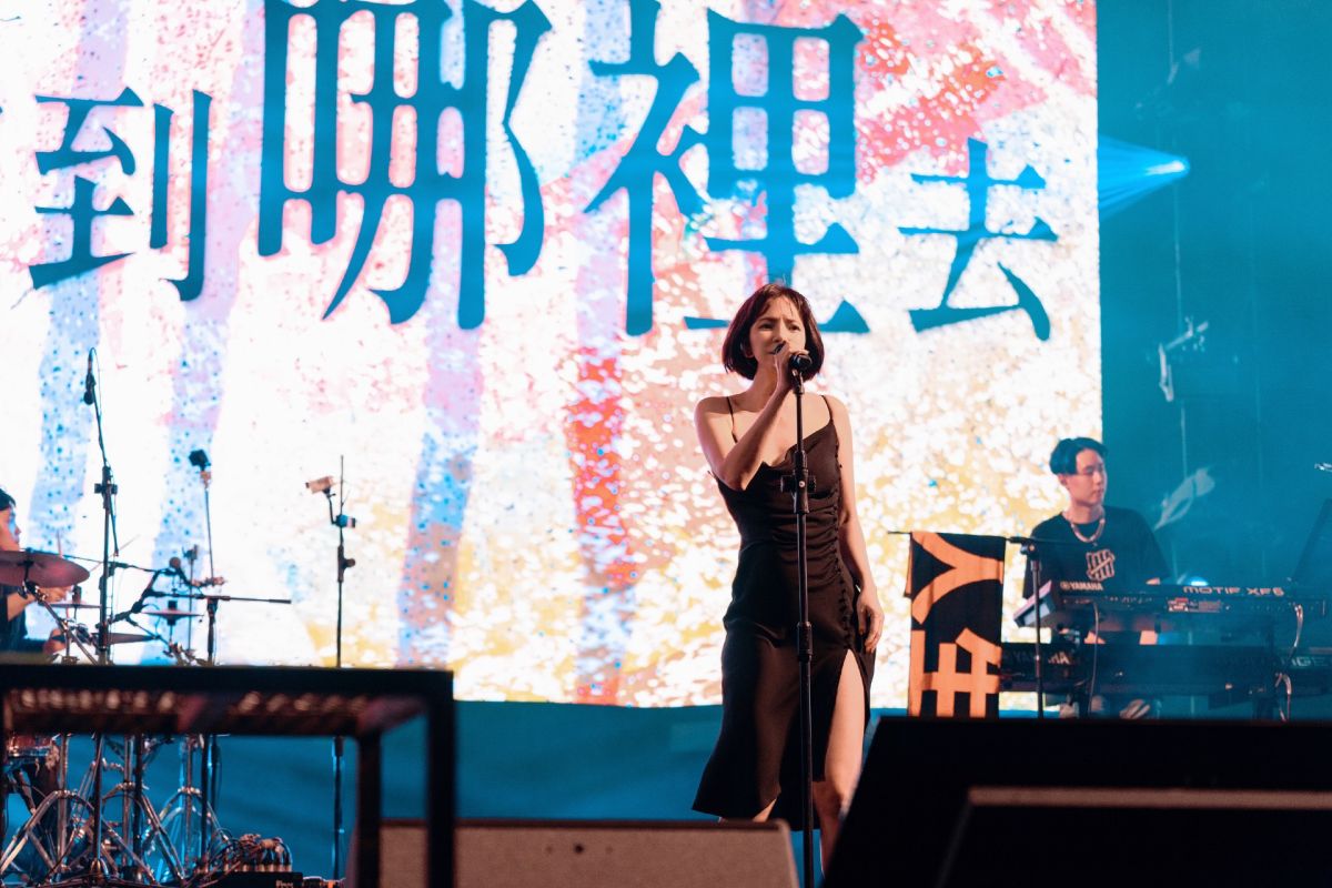 ▲李心潔回歸歌手身分，推出新專輯《盛開》，同名新歌加入雙胞胎兒子的萌聲。（圖／出日音樂提供）