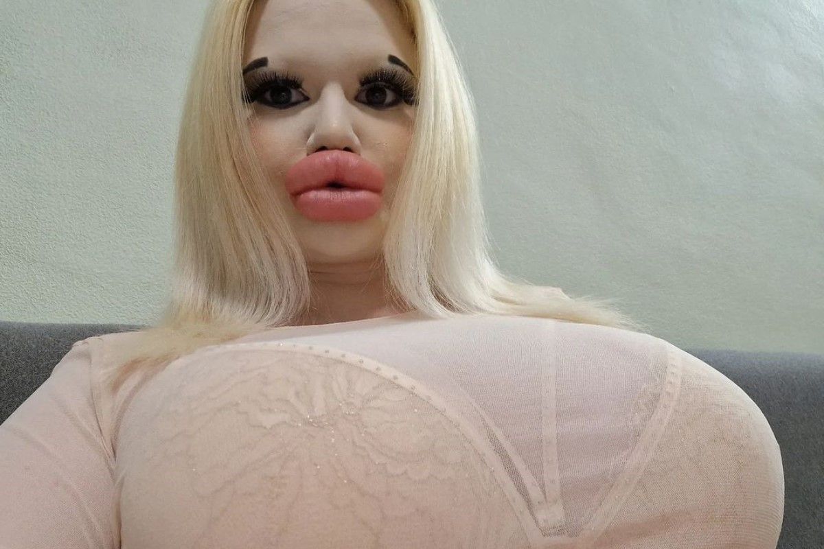 ▲保加利亞女子安德莉雅為成為真人版芭比而多次動手術。（圖／Instagram：andrea88476）