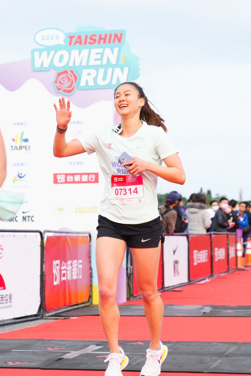▲卸下國手身份的文姿云後段配速過快一整個很喘，最後就是靠著意志力，要以自己的style迎向每一個挑戰。官方提供