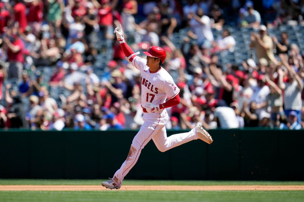 ▲大谷翔平開轟砲擊學長菊池雄星。（圖／美聯社／達志影像）